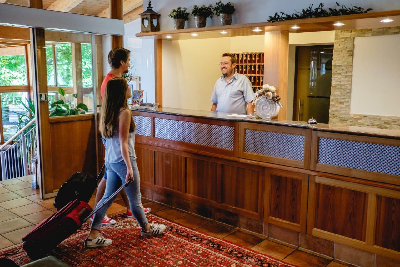 Landhotel Aschenbrenner Freudenberg  Екстериор снимка